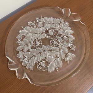 Mikasa 13-1/2” Handled Embossed Round Clear & Frosted Floral Serving Plate